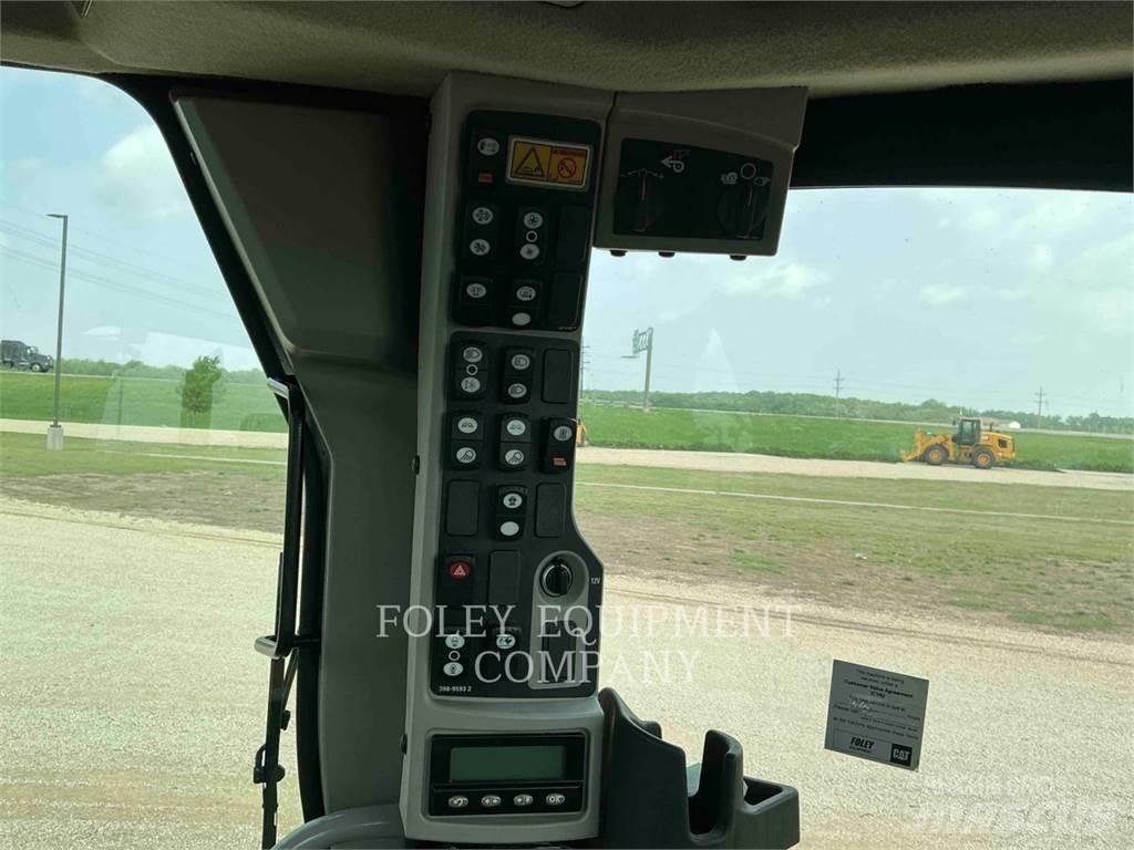 CAT 120M2AWD Vejhøvle / Gradere