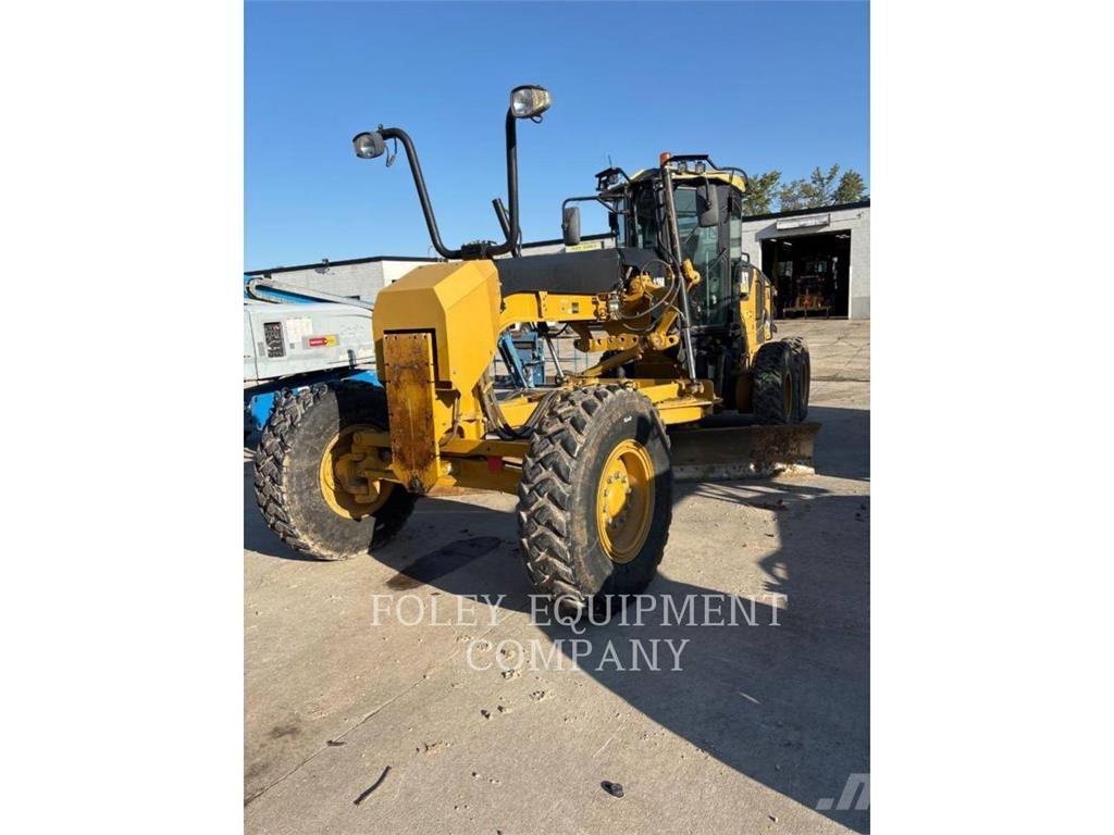 CAT 12M Vejhøvle / Gradere