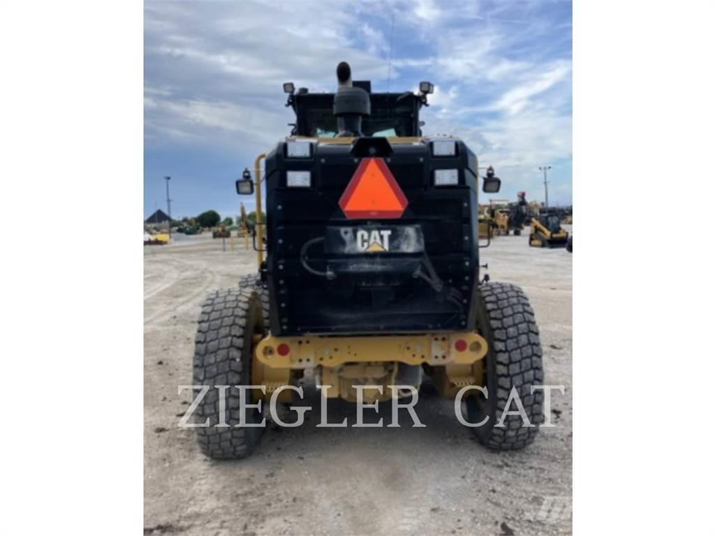 CAT 12M2 Vejhøvle / Gradere