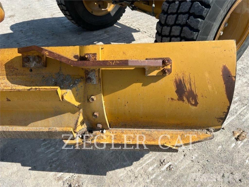 CAT 12M2 Vejhøvle / Gradere