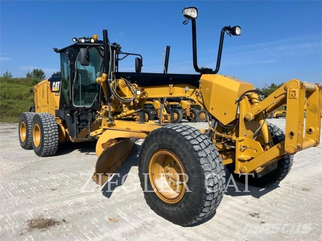 CAT 12M2 Vejhøvle / Gradere