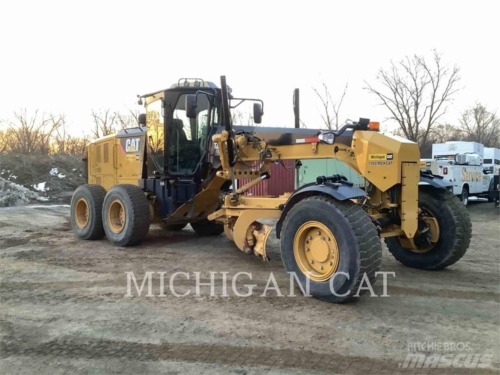 CAT 12M2 AWD Vejhøvle / Gradere
