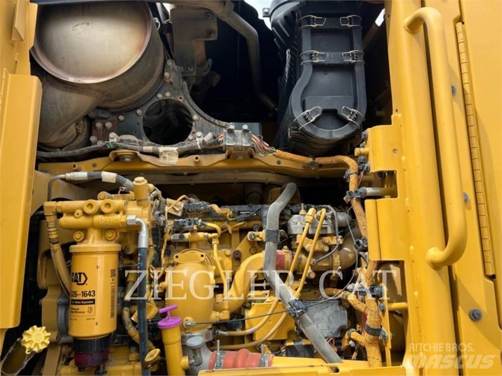 CAT 12M2AWD Vejhøvle / Gradere