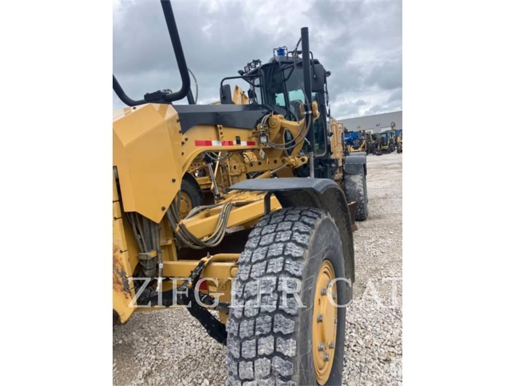 CAT 12M2AWD Vejhøvle / Gradere