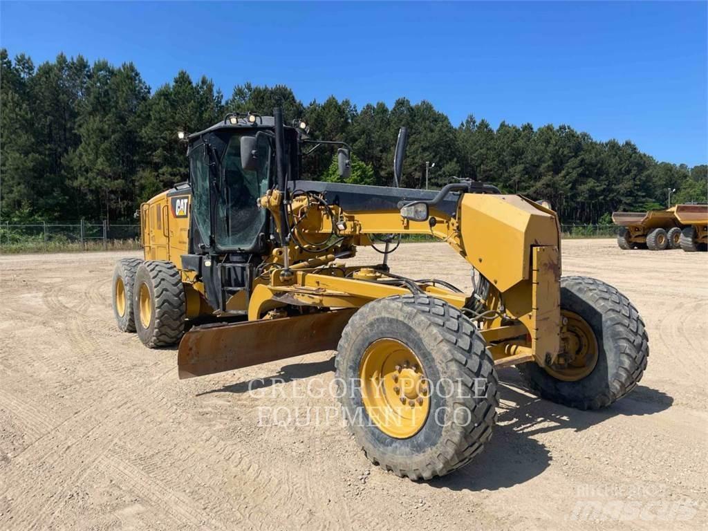 CAT 12M3 Vejhøvle / Gradere