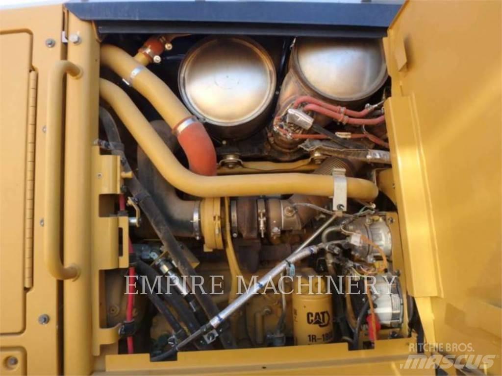 CAT 12M3 AWD Vejhøvle / Gradere