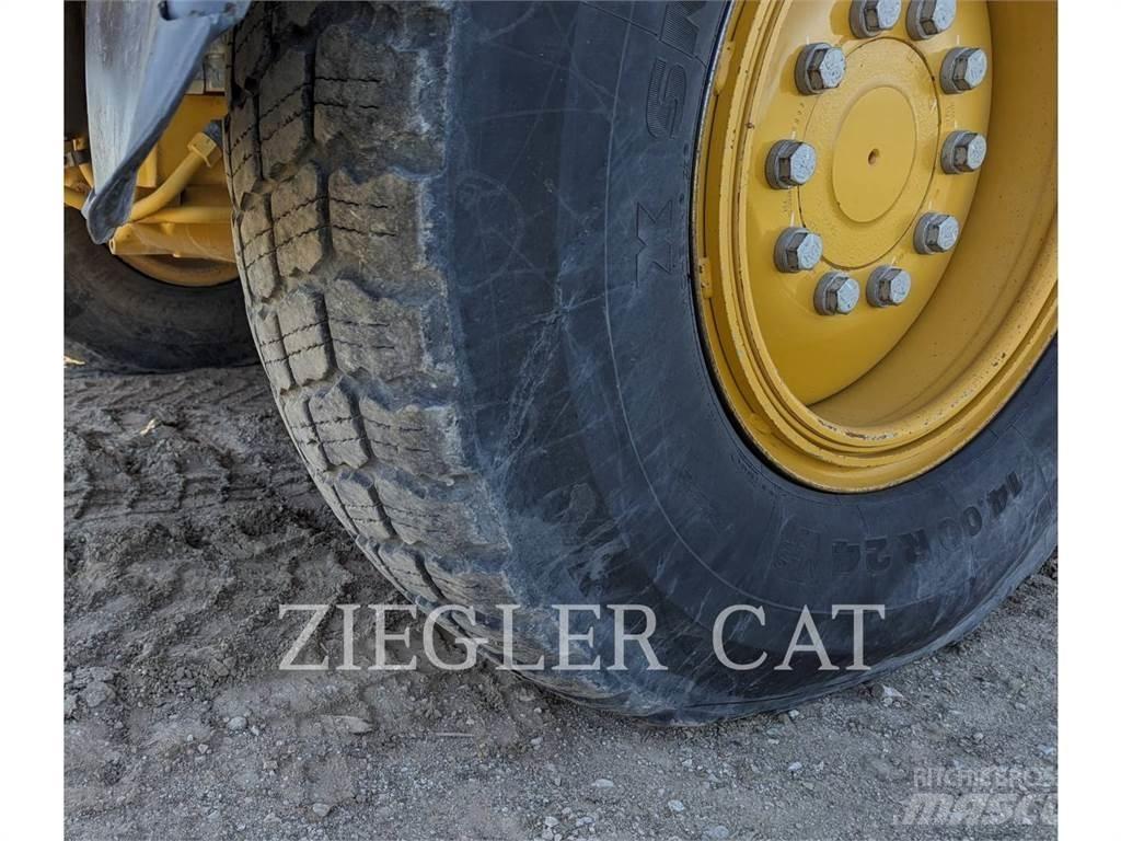 CAT 12M3AWD Vejhøvle / Gradere