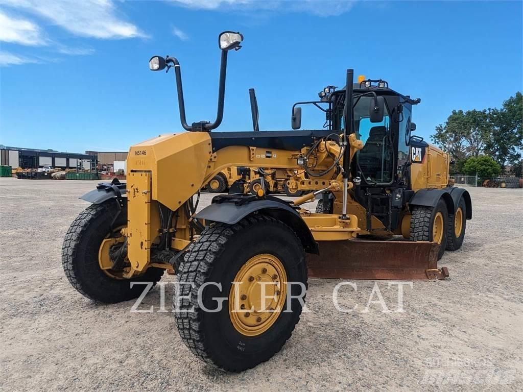 CAT 12M3AWD Vejhøvle / Gradere