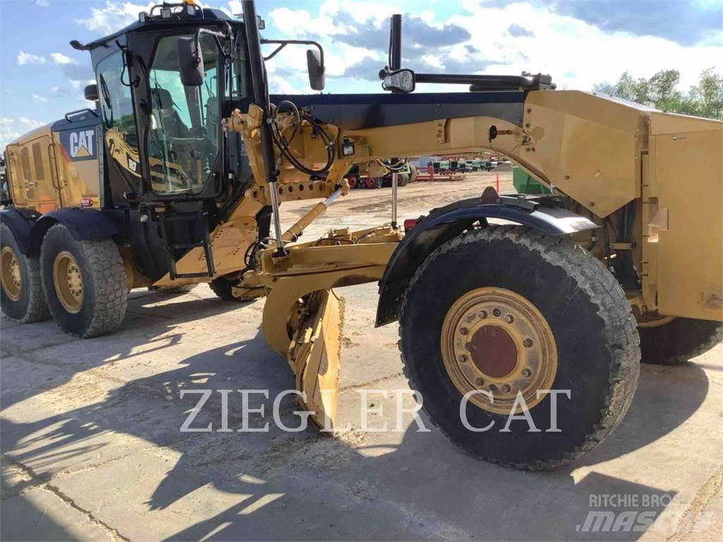 CAT 12M3AWD Vejhøvle / Gradere