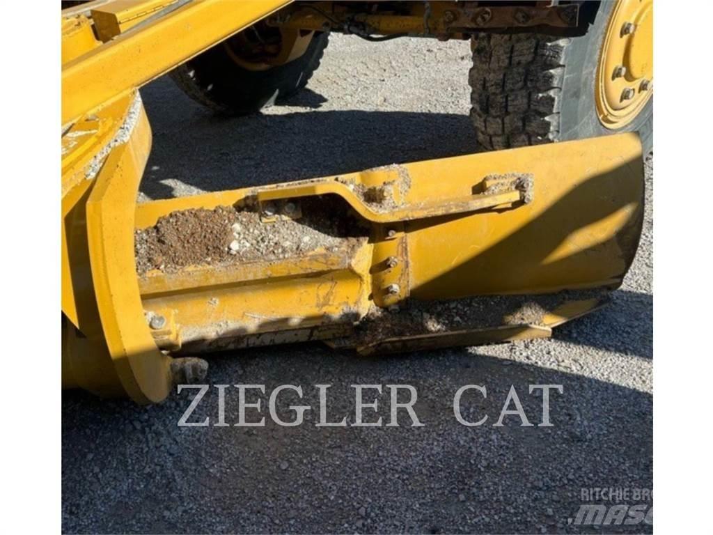 CAT 12M3AWD Vejhøvle / Gradere