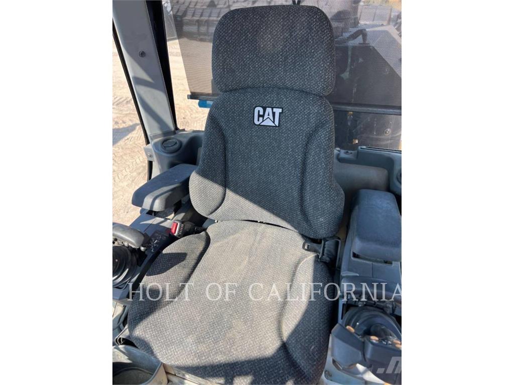 CAT 14 Vejhøvle / Gradere