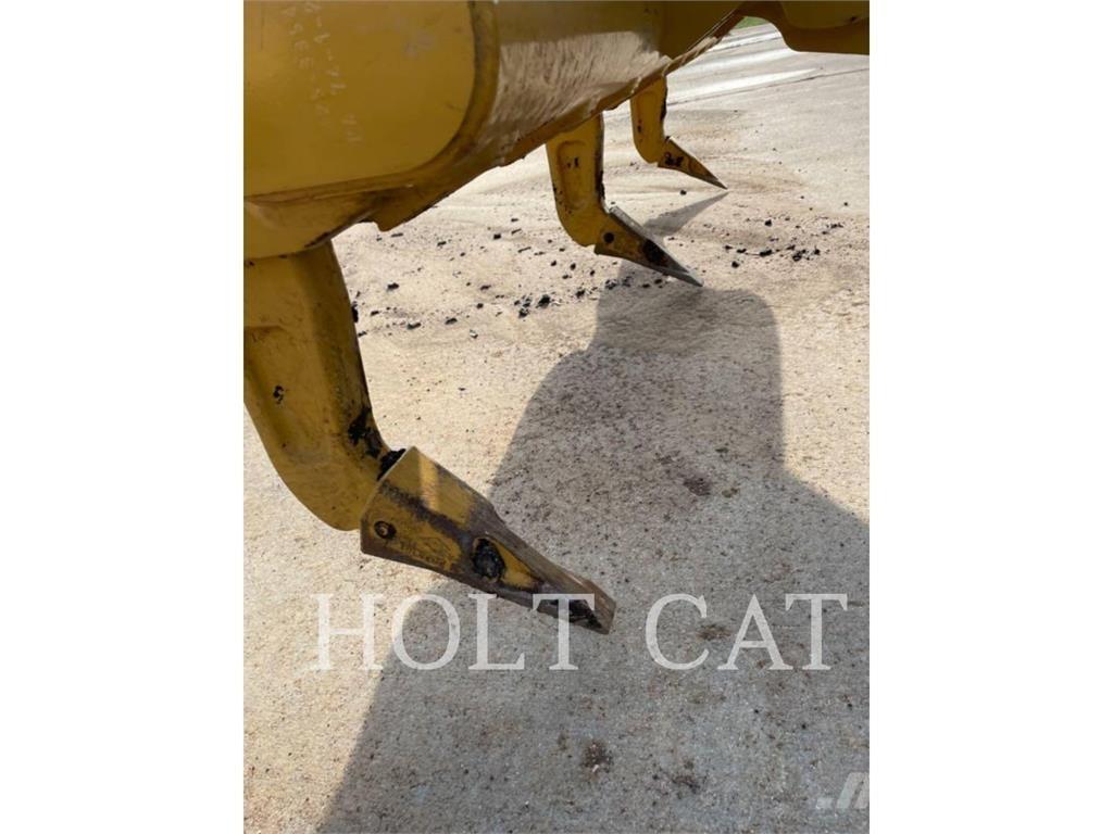 CAT 140 Vejhøvle / Gradere