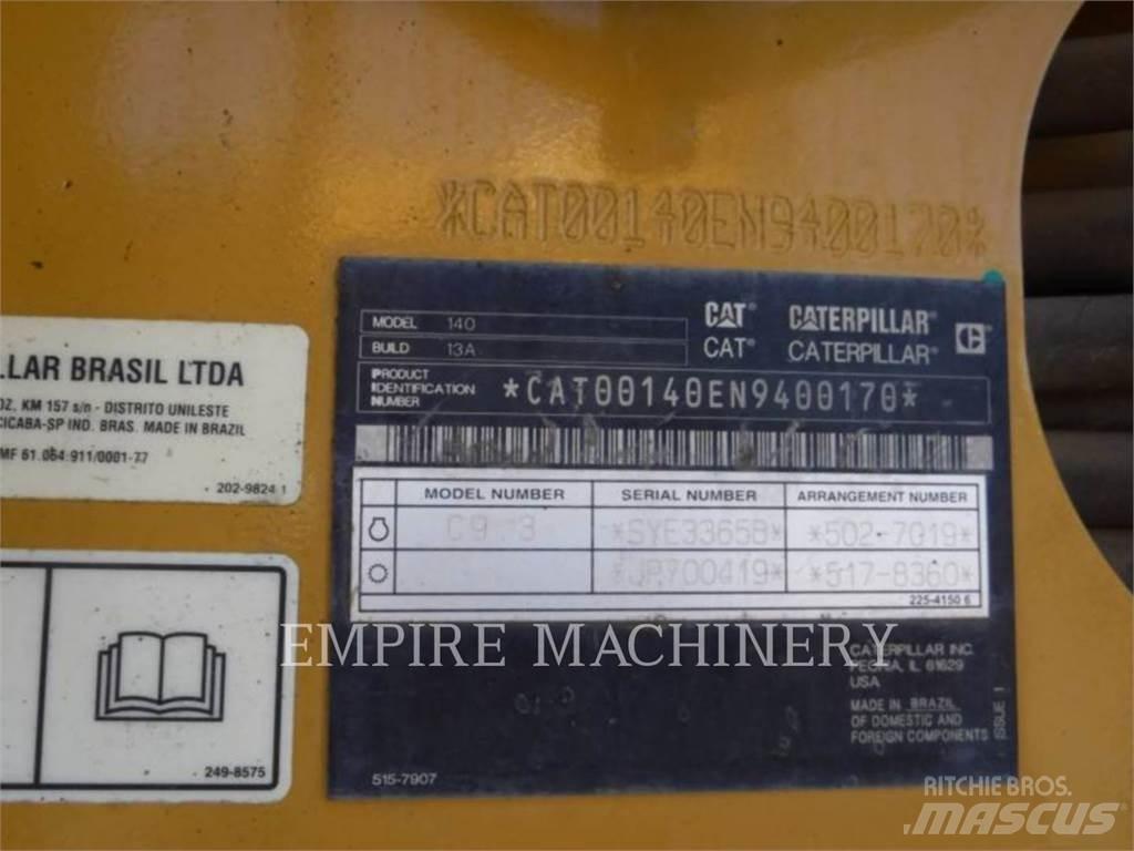 CAT 140-13 Vejhøvle / Gradere