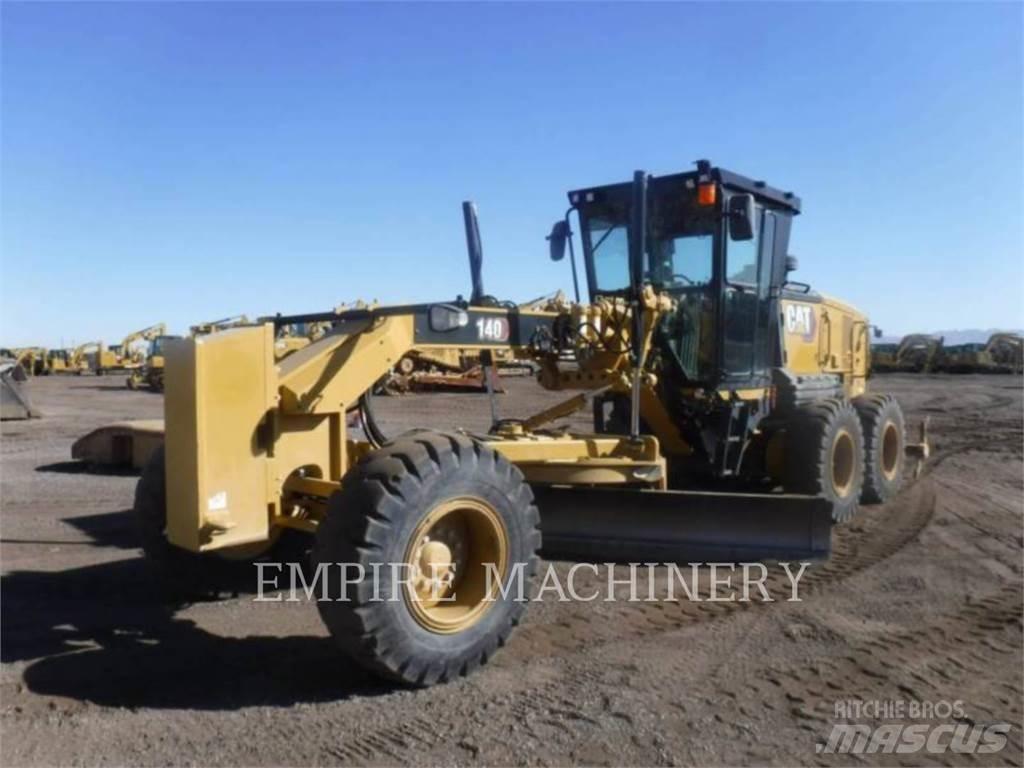 CAT 140-13 Vejhøvle / Gradere