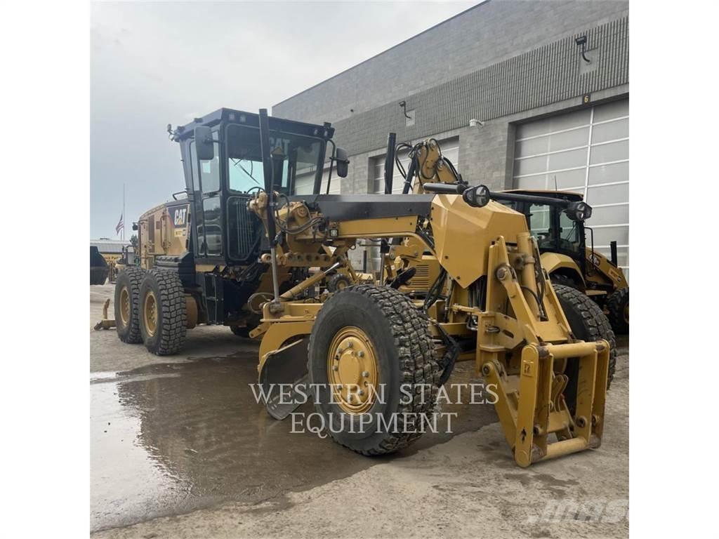 CAT 140 AWD Vejhøvle / Gradere