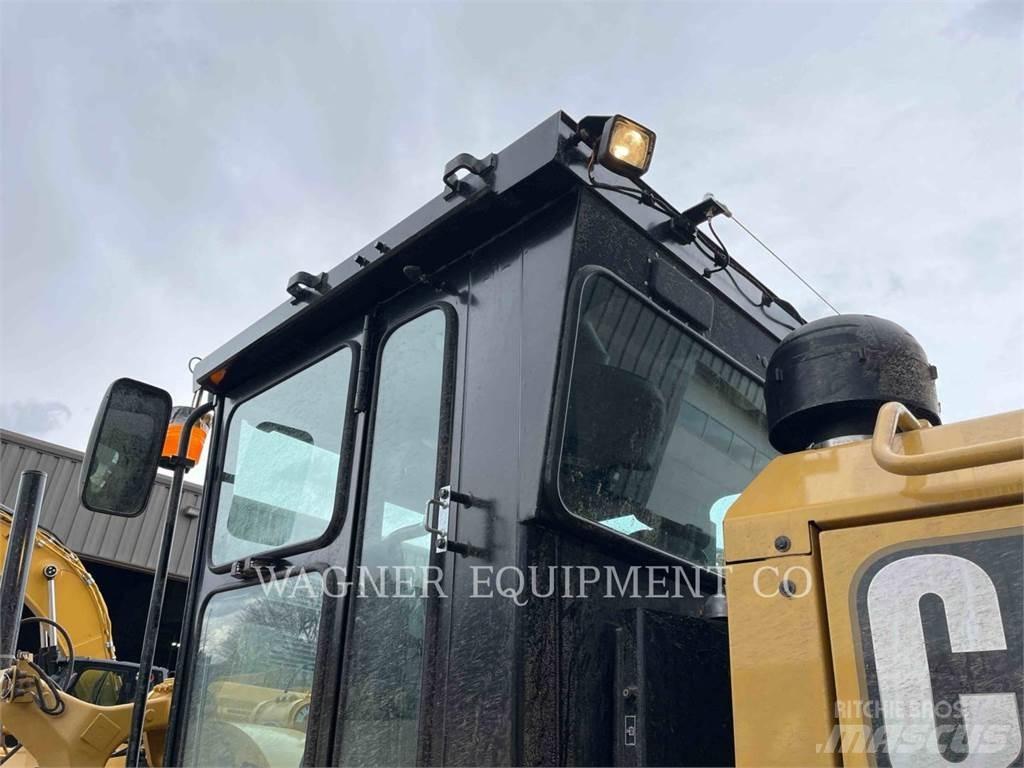 CAT 140GC Vejhøvle / Gradere