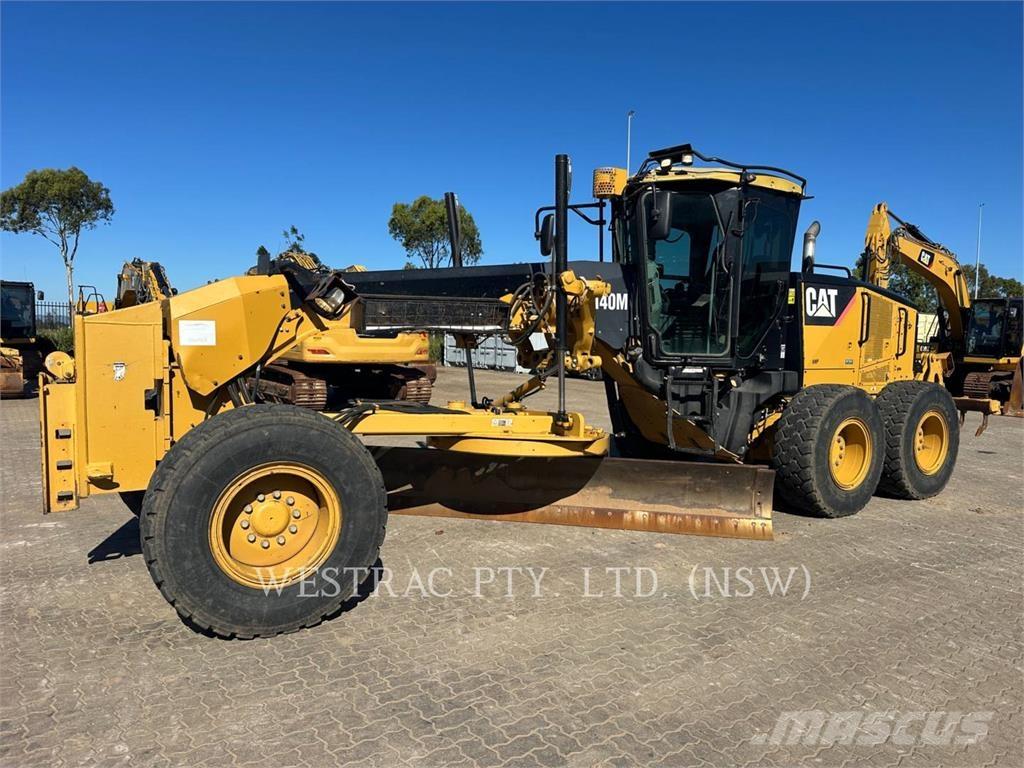 CAT 140M Vejhøvle / Gradere