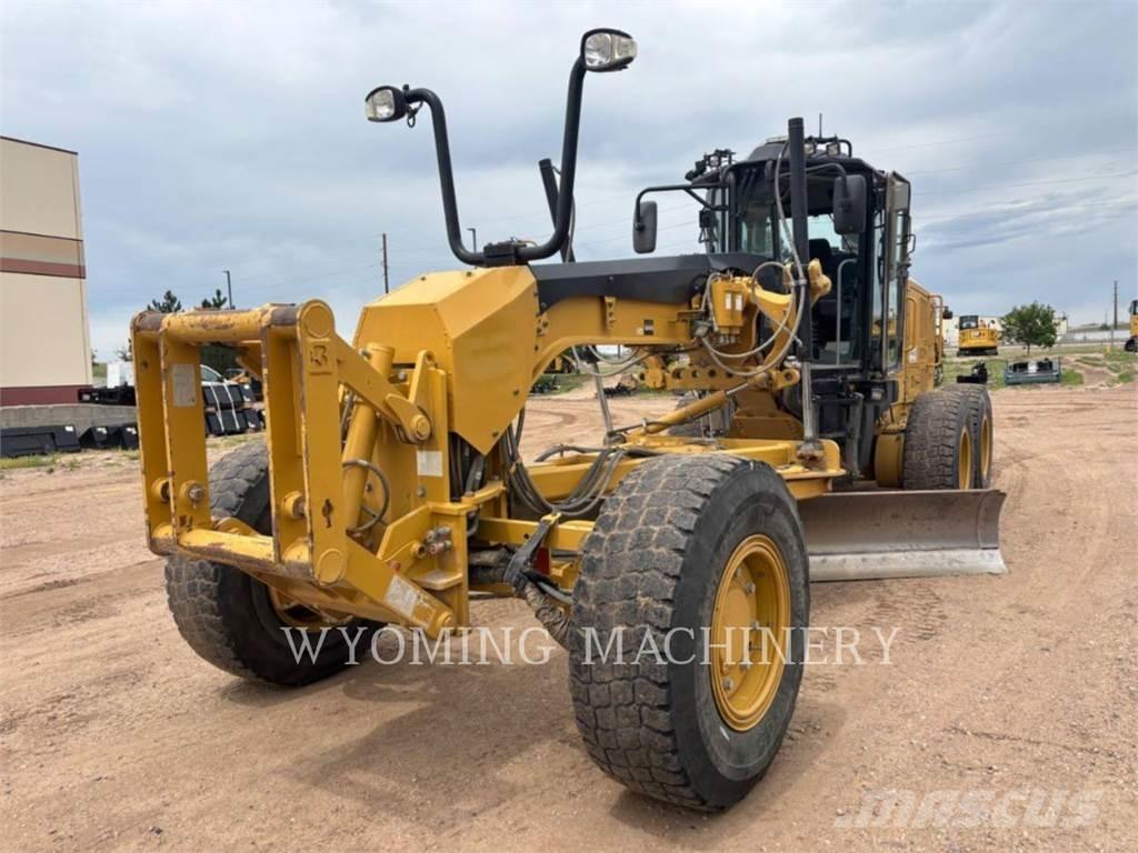 CAT 140M 2 Vejhøvle / Gradere
