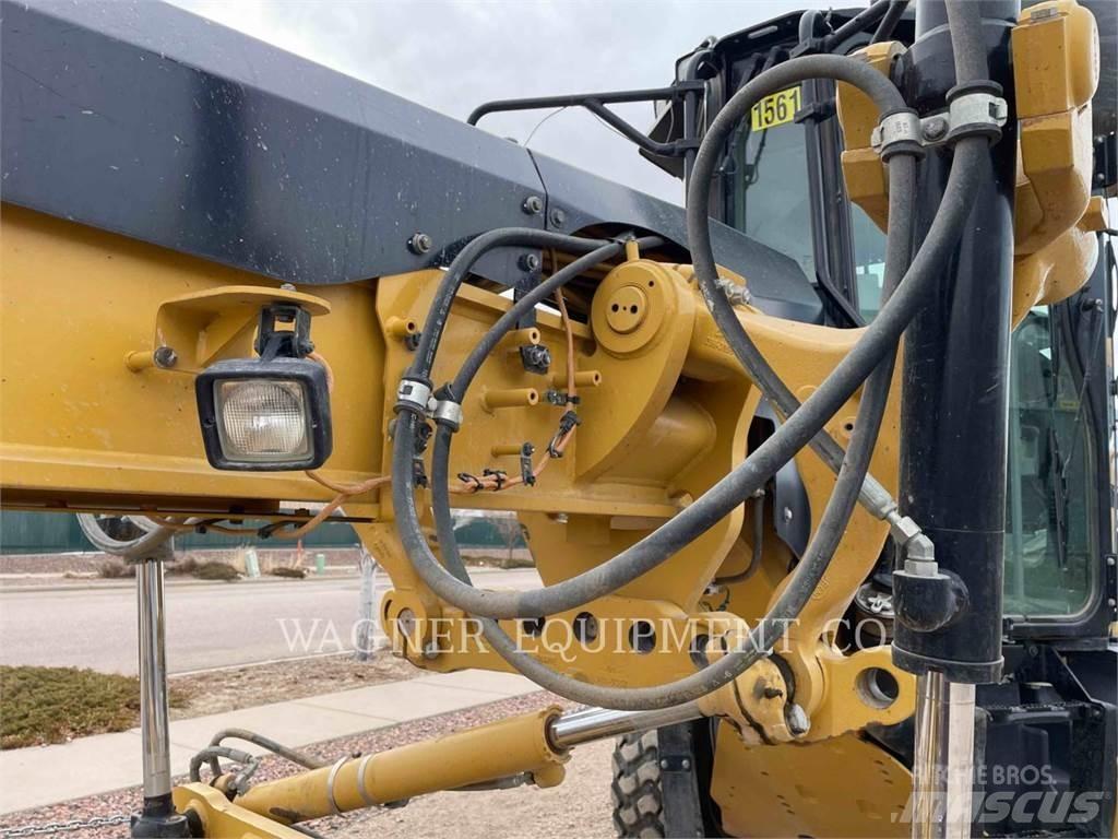 CAT 140M2 Vejhøvle / Gradere