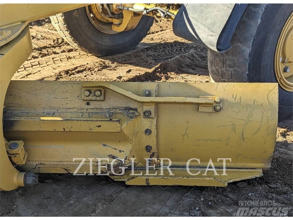 CAT 140M2AWD Vejhøvle / Gradere
