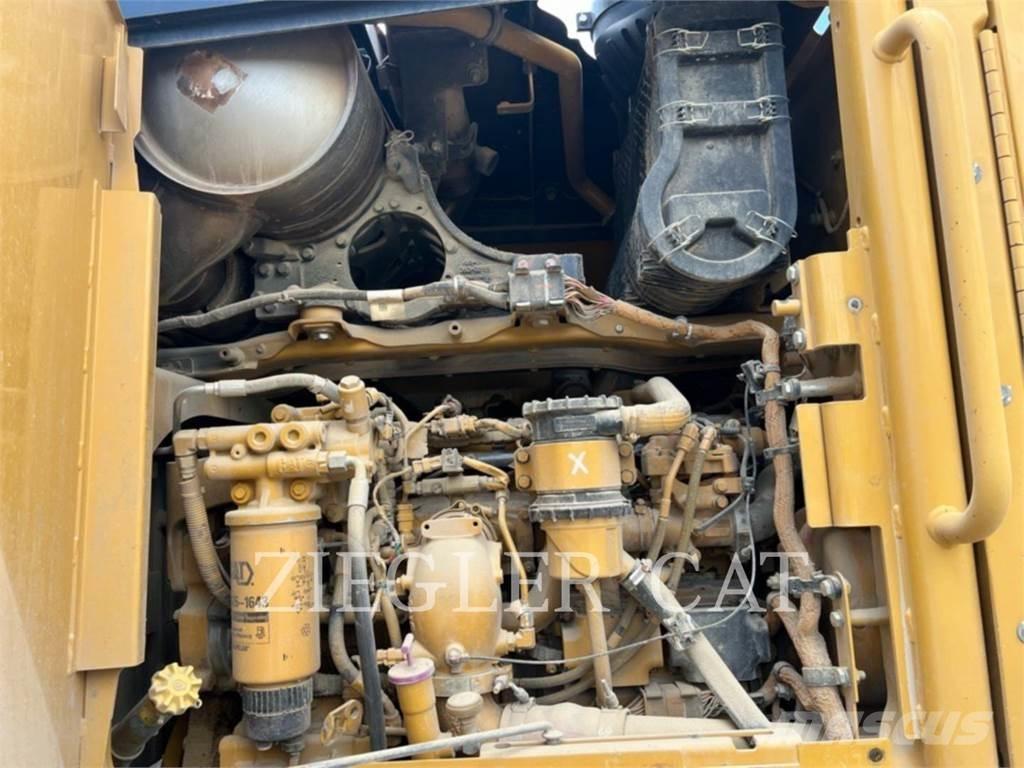 CAT 140M2AWD Vejhøvle / Gradere