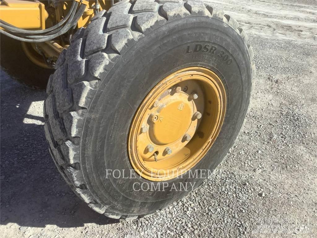 CAT 140M3AW Vejhøvle / Gradere