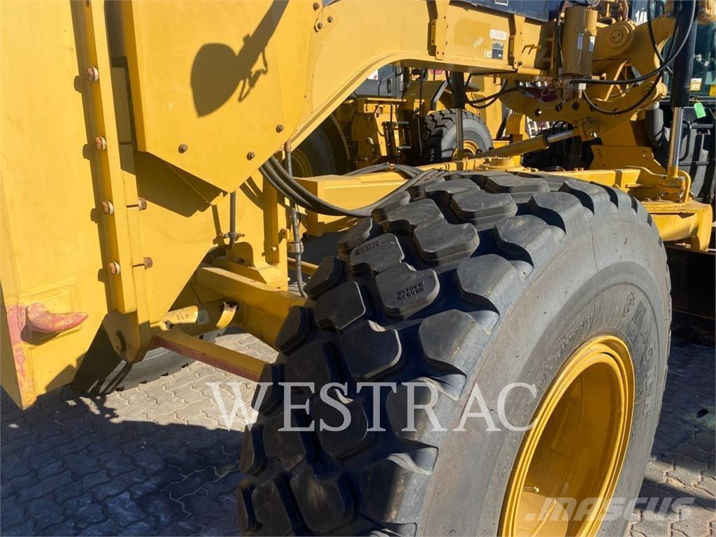 CAT 14M Vejhøvle / Gradere