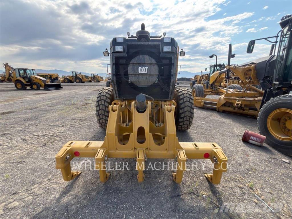 CAT 150 15 Vejhøvle / Gradere