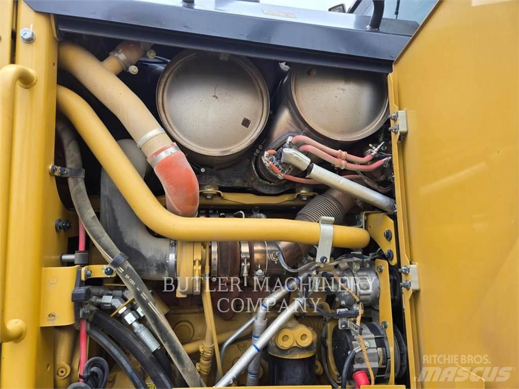 CAT 150 AWD Vejhøvle / Gradere