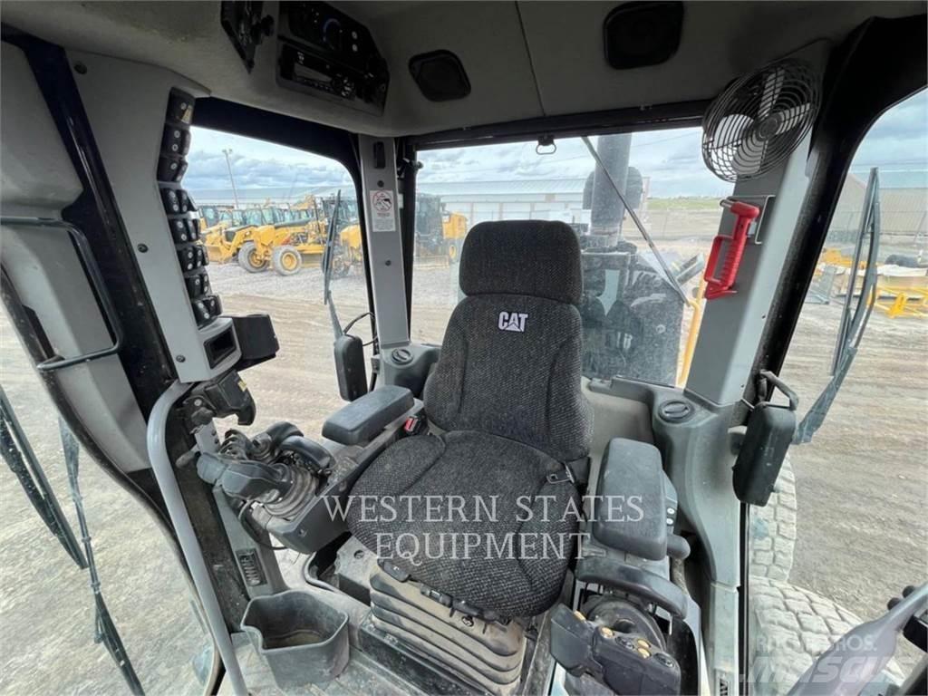 CAT 160M3 Vejhøvle / Gradere