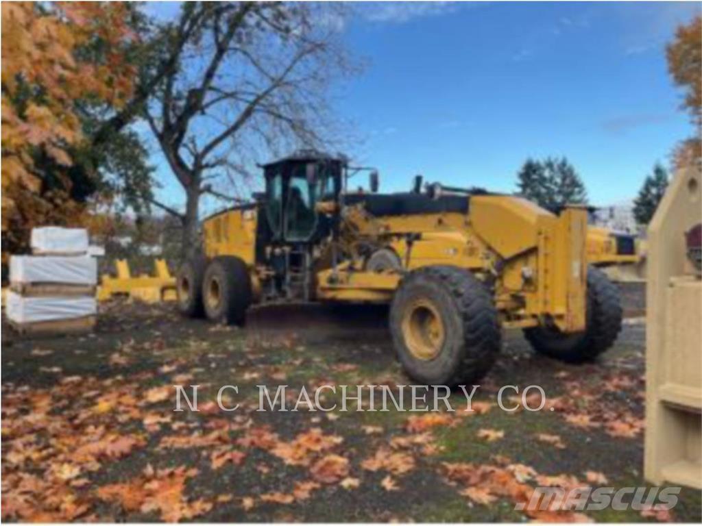 CAT 16M Vejhøvle / Gradere