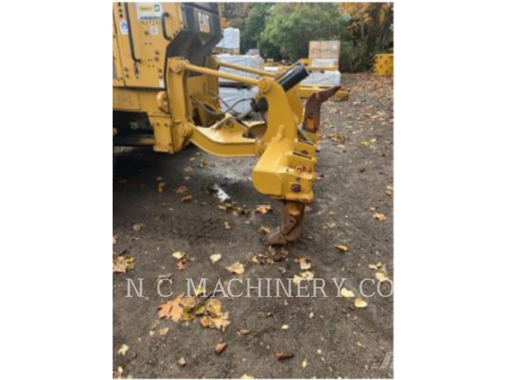 CAT 16M Vejhøvle / Gradere