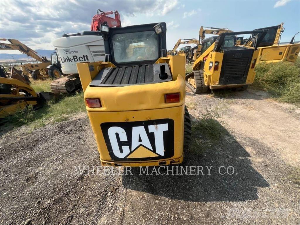 CAT 226B3 C3 Minilæsser - skridstyret