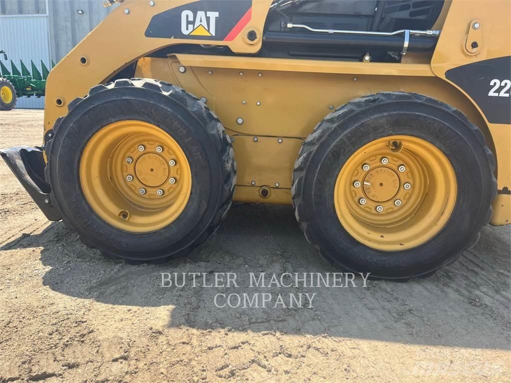 CAT 226B3 C3S2 Minilæsser - skridstyret