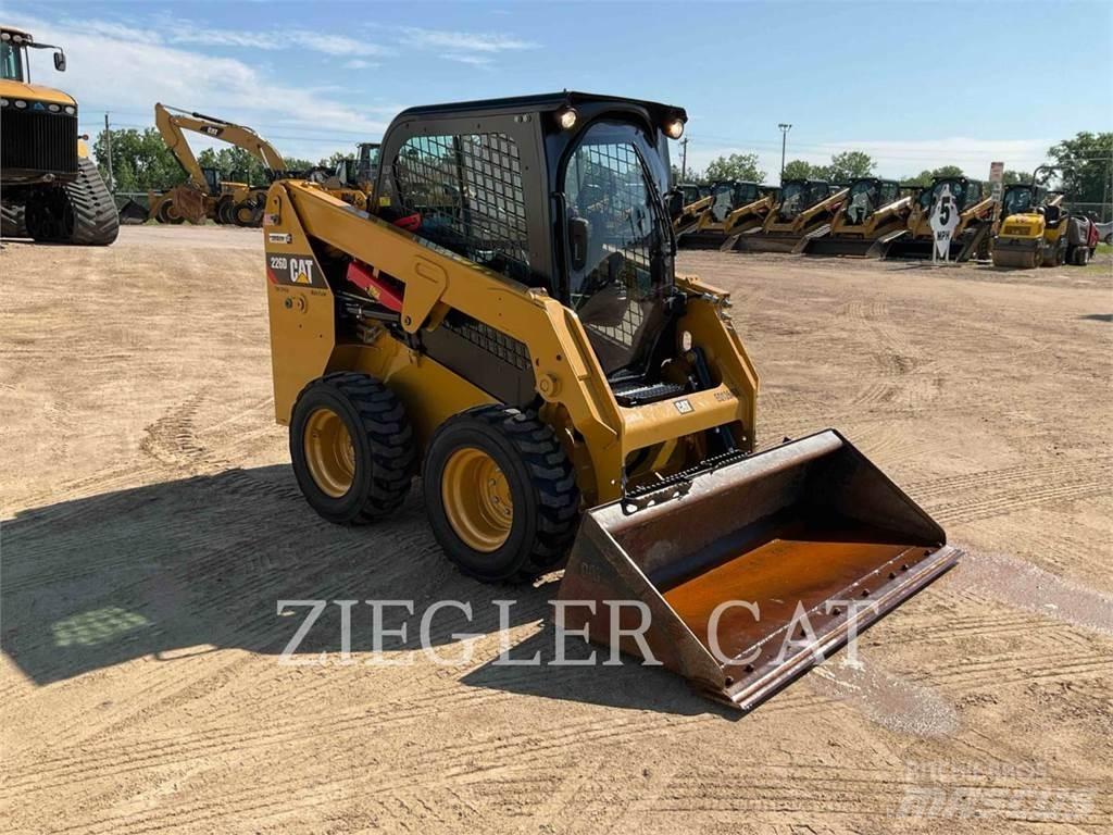 CAT 226D Minilæsser - skridstyret
