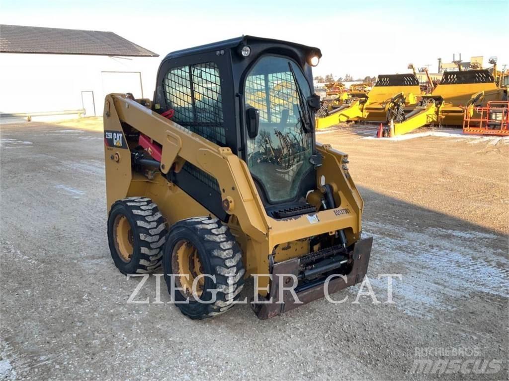 CAT 226D Minilæsser - skridstyret