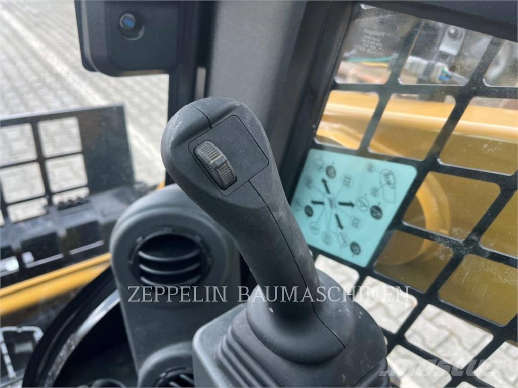 CAT 226D Minilæsser - skridstyret