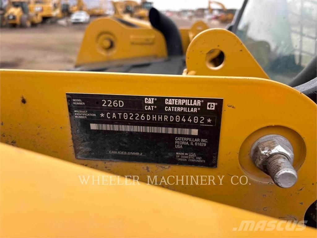 CAT 226D C1-H2 Minilæsser - skridstyret
