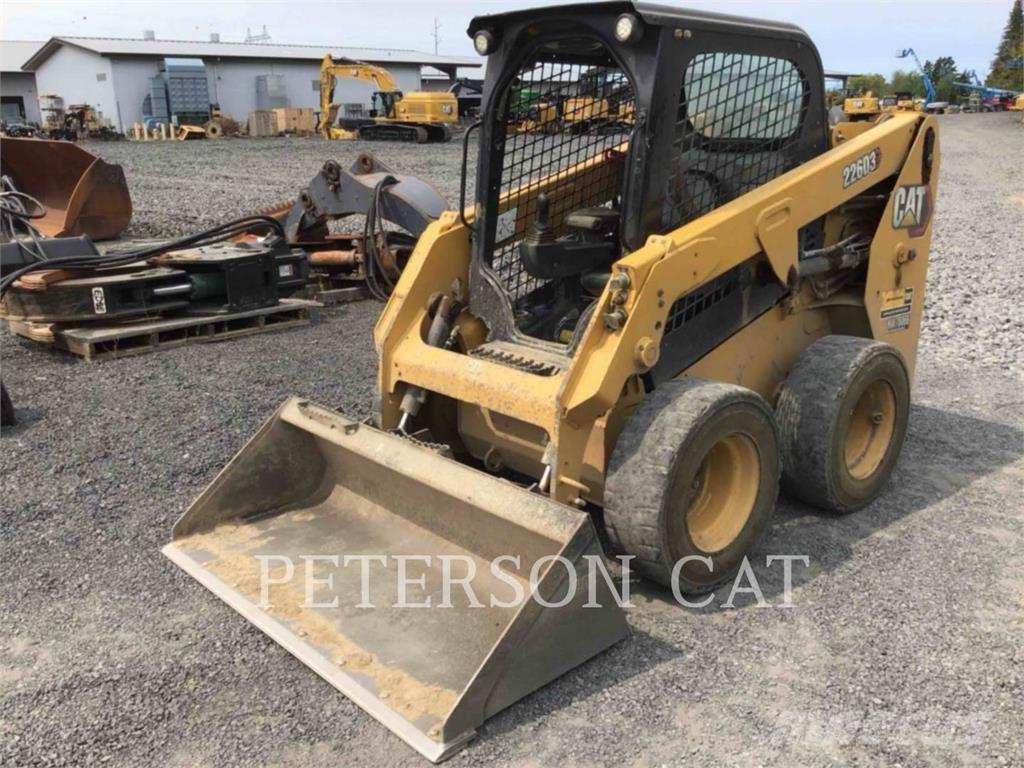 CAT 226D3 Minilæsser - skridstyret