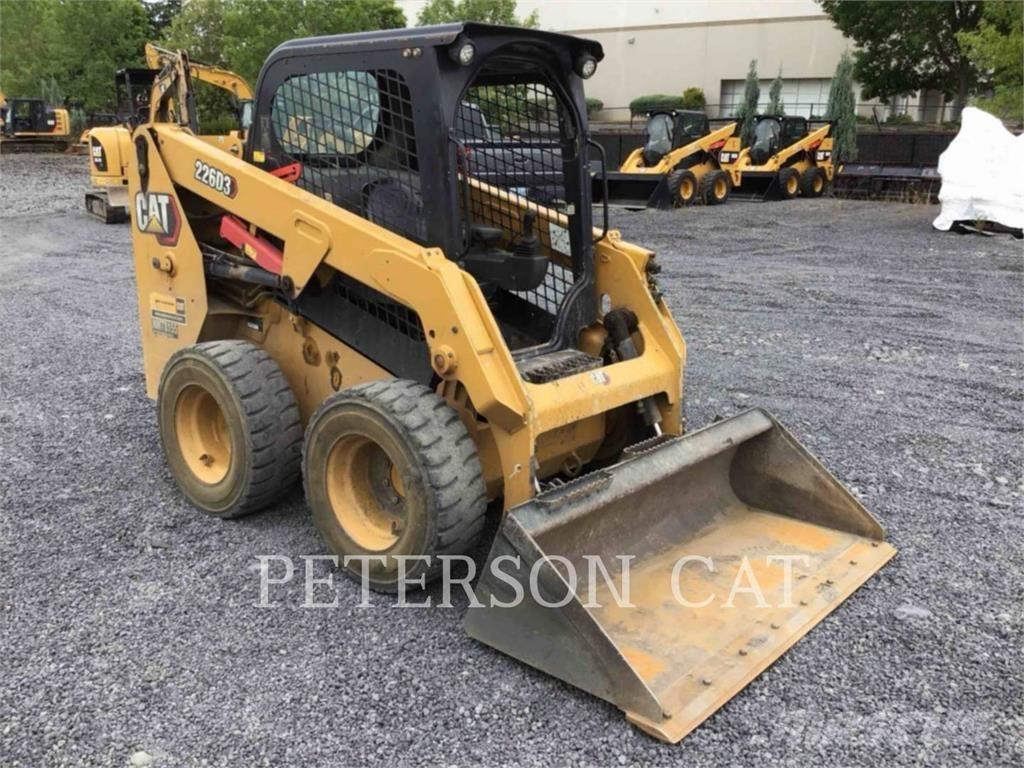 CAT 226D3 Minilæsser - skridstyret