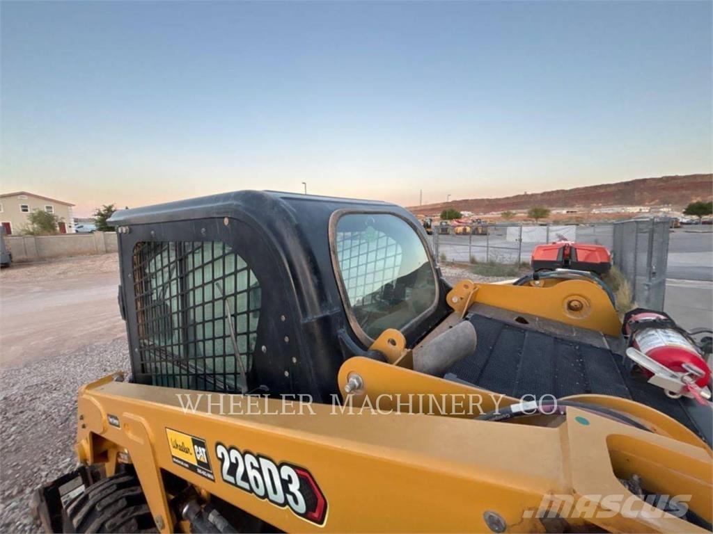 CAT 226D3 C3H2 Minilæsser - skridstyret