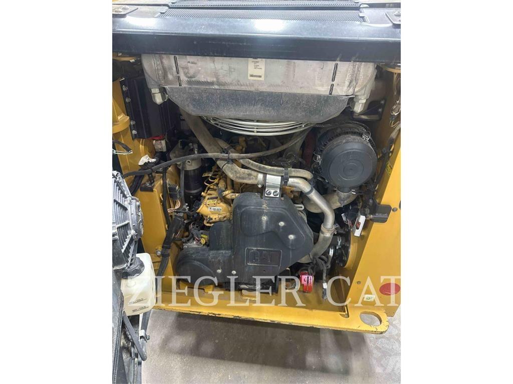 CAT 232D Minilæsser - skridstyret