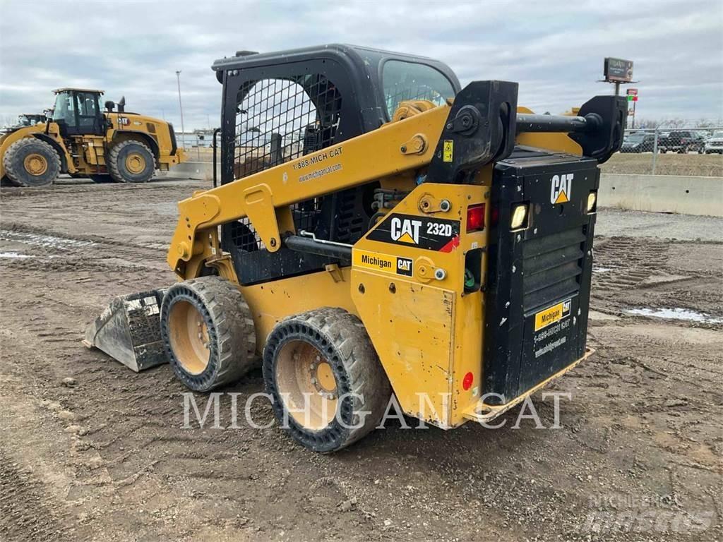 CAT 232D Q+ Minilæsser - skridstyret