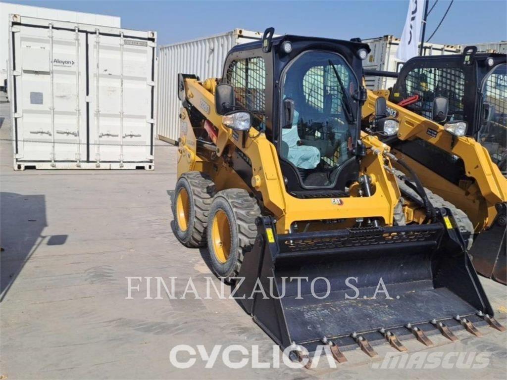 CAT 232D3 Minilæsser - skridstyret