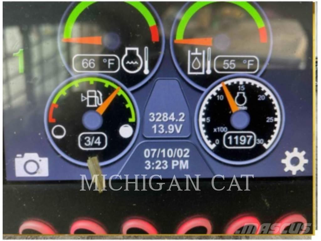 CAT 232D3 AQ Minilæsser - skridstyret