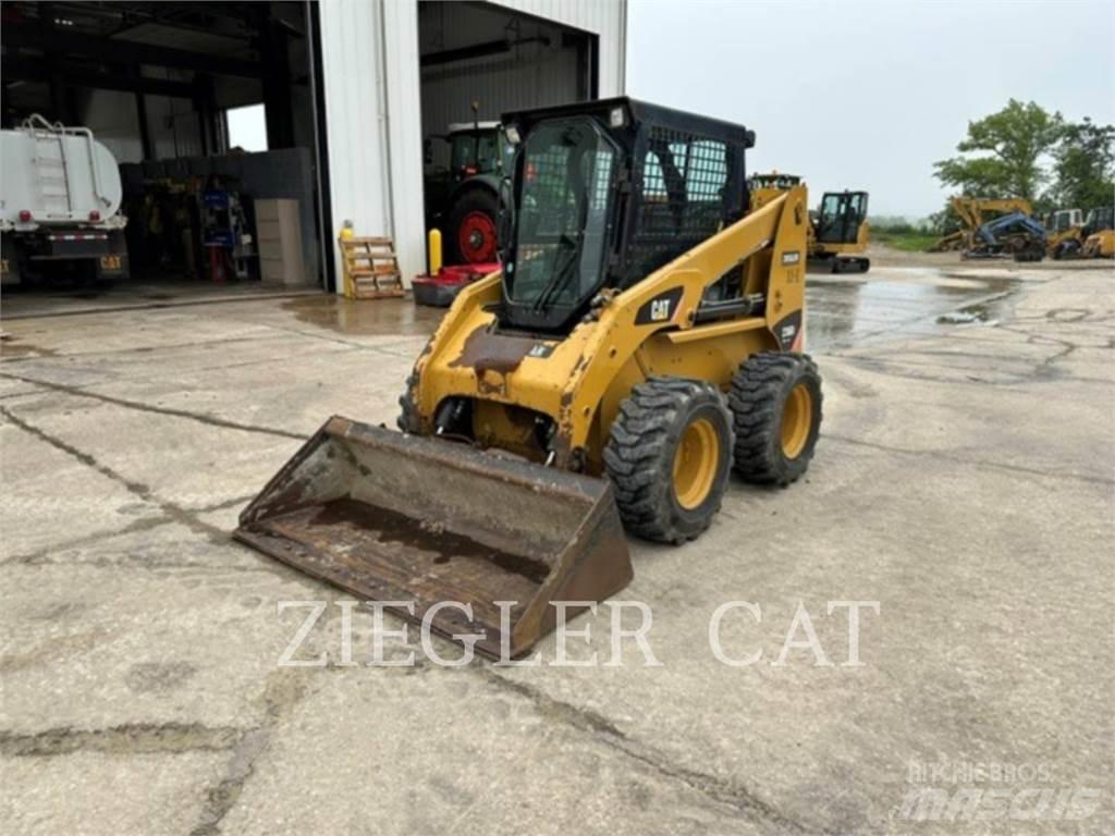 CAT 236B3 Minilæsser - skridstyret