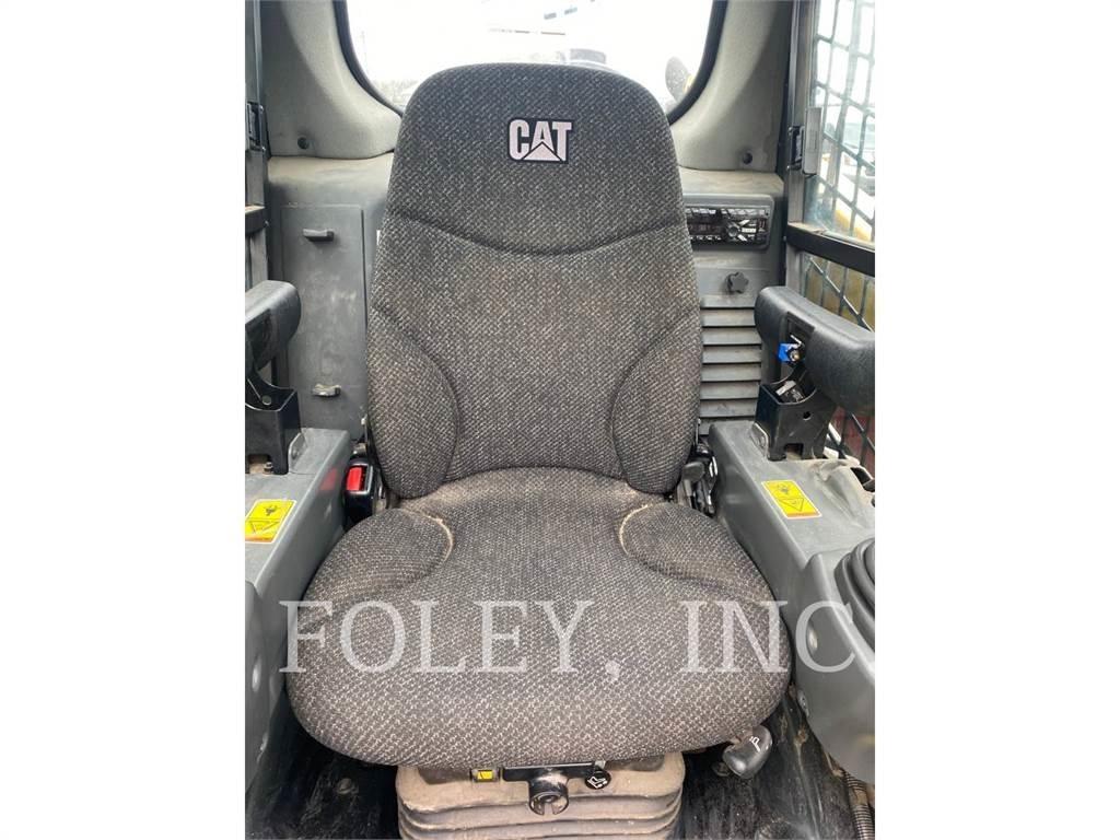 CAT 236D Minilæsser - skridstyret