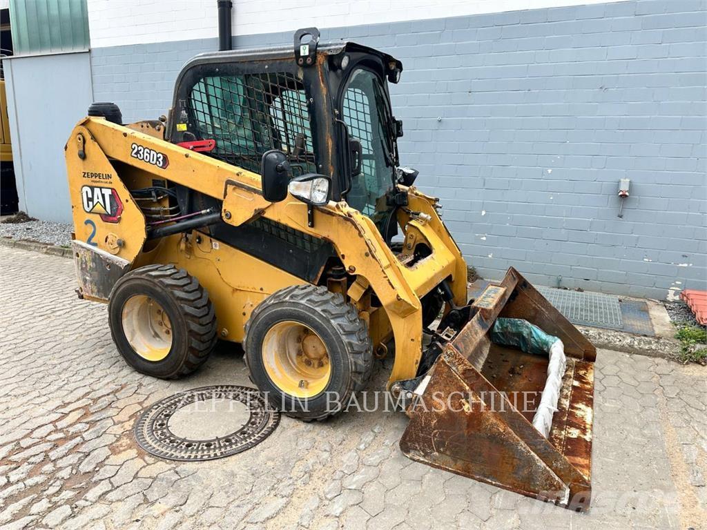 CAT 236D Minilæsser - skridstyret