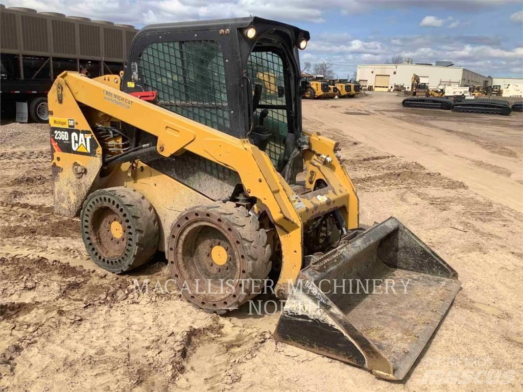 CAT 236D CQ Minilæsser - skridstyret