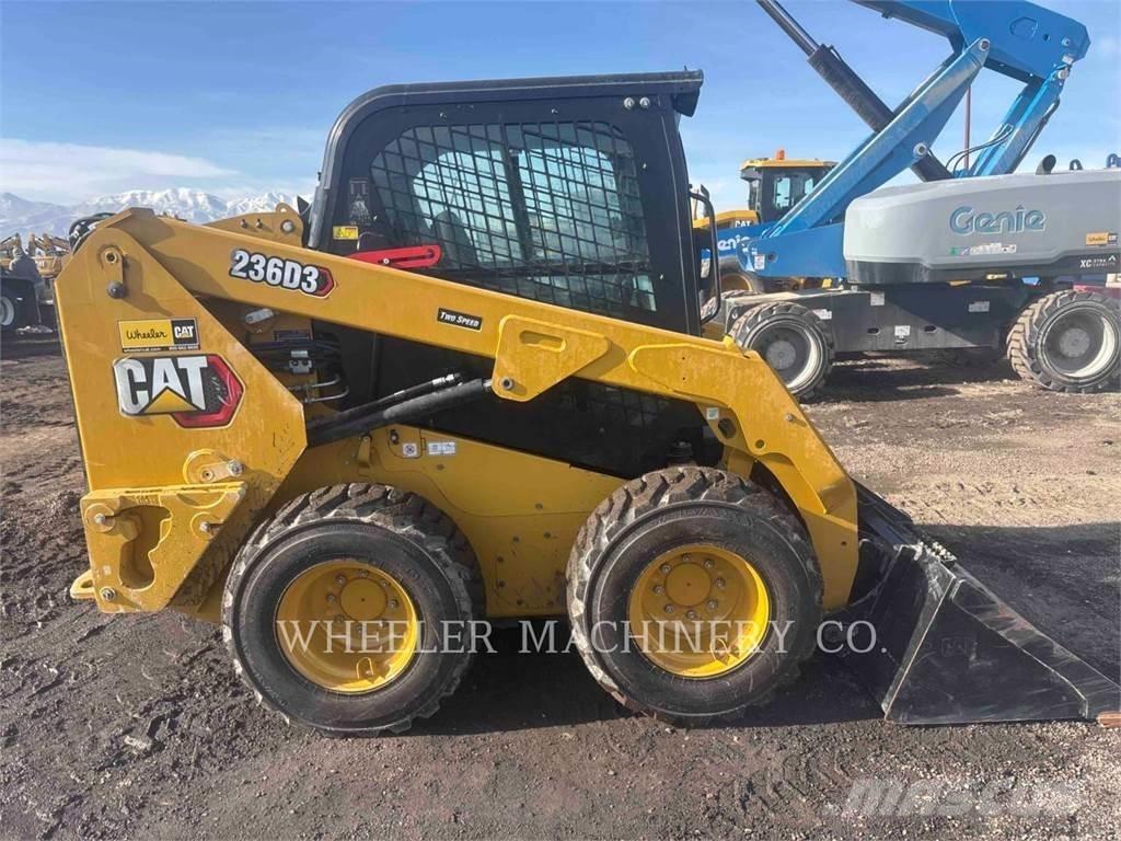 CAT 236D3 C3H2 Minilæsser - skridstyret